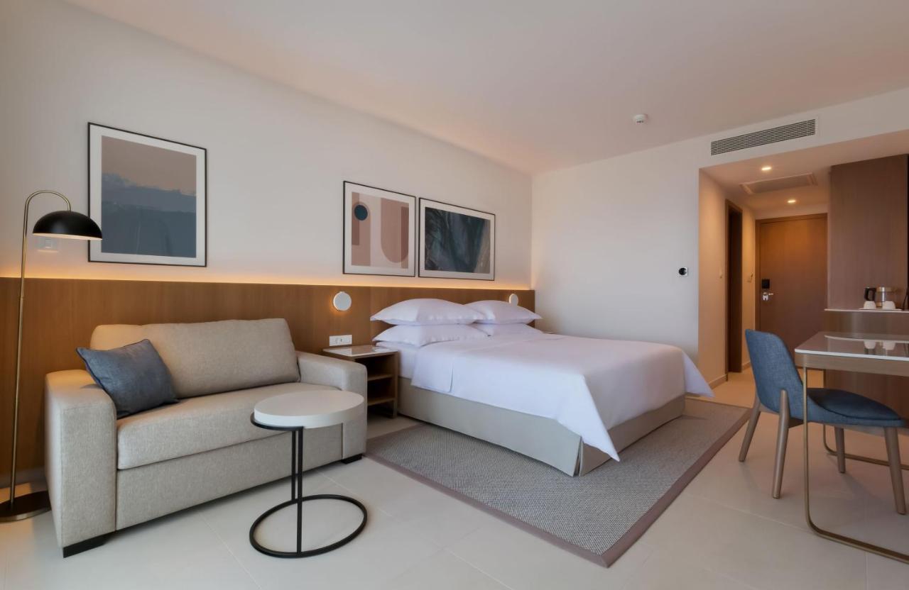 บลูซัน โฮเทล เอลาฟูซา Hotel โบล ภายนอก รูปภาพ