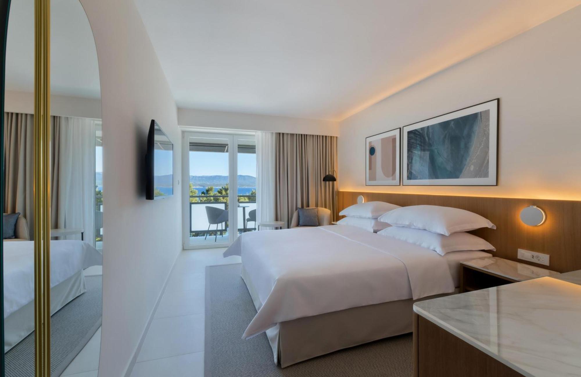 บลูซัน โฮเทล เอลาฟูซา Hotel โบล ภายนอก รูปภาพ
