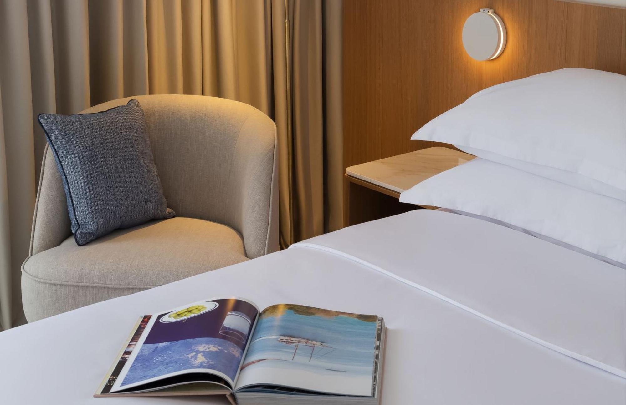บลูซัน โฮเทล เอลาฟูซา Hotel โบล ห้อง รูปภาพ