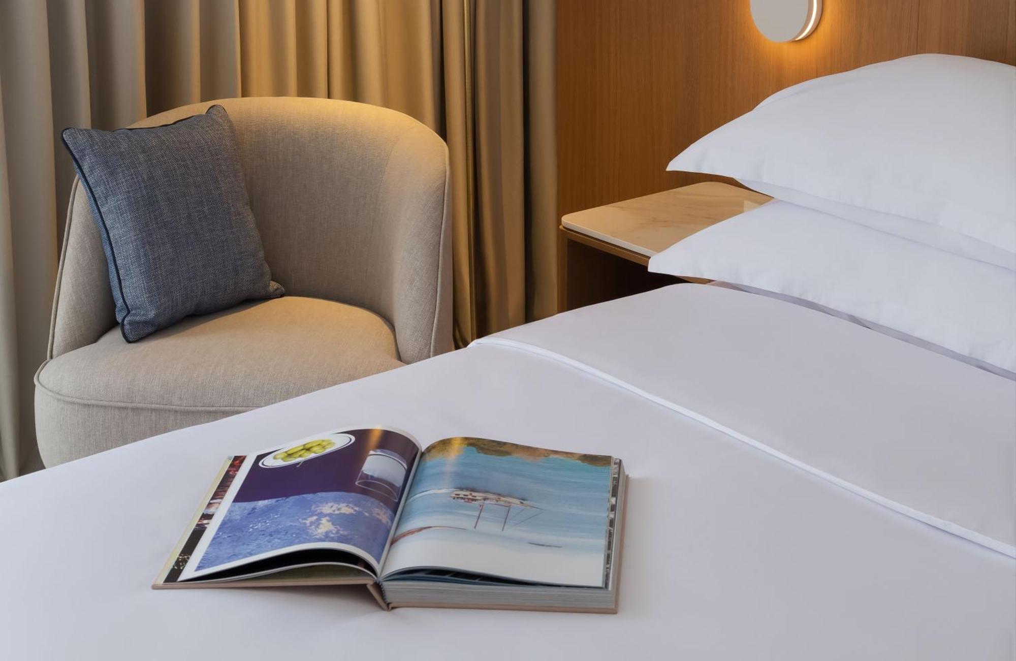 บลูซัน โฮเทล เอลาฟูซา Hotel โบล ห้อง รูปภาพ